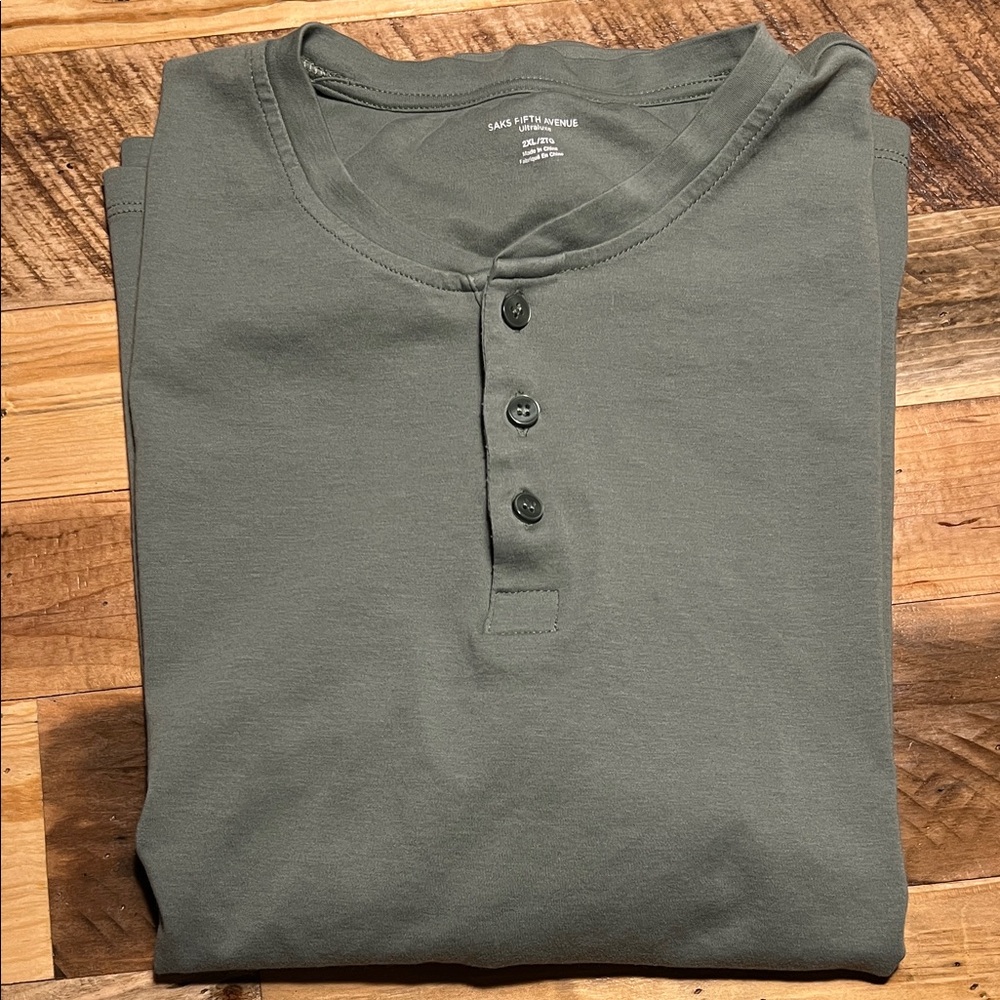 Saks Fifth Avenue Men’s Olive Green Long-Sleeve Henley